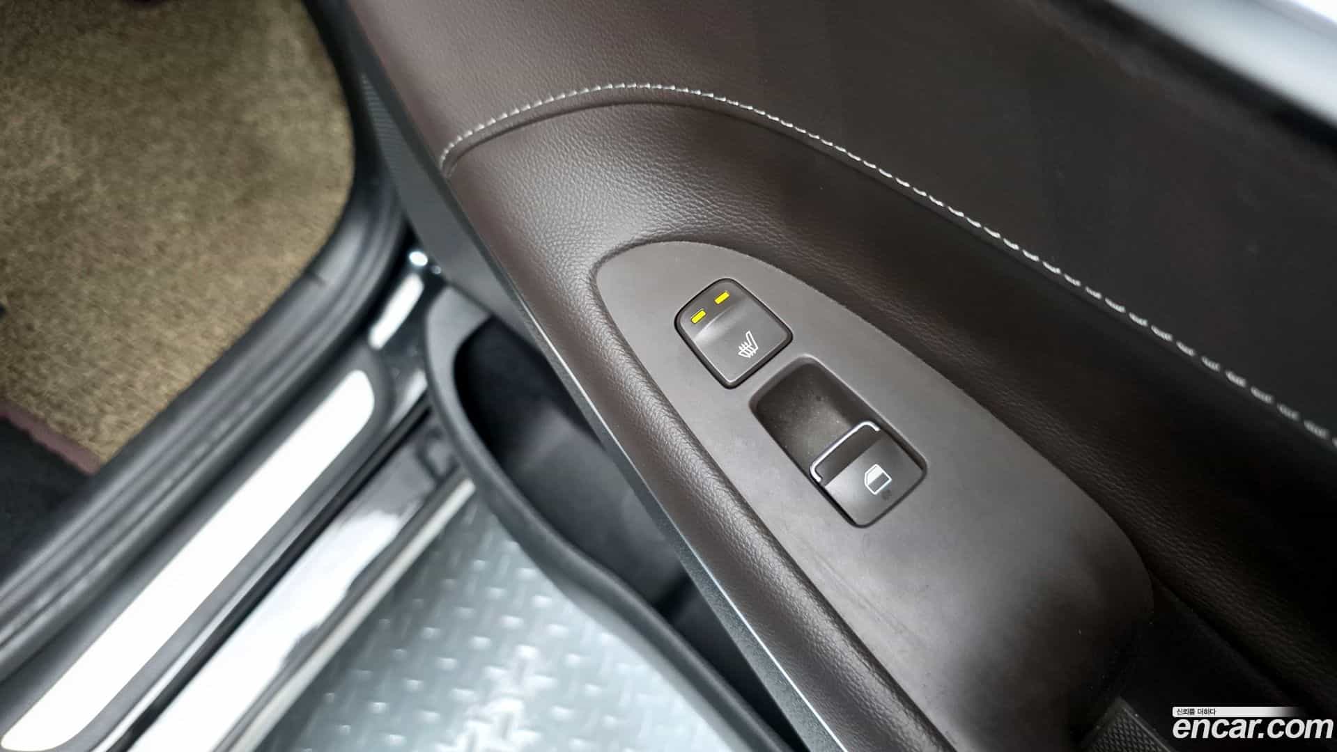 Grandeur Hyundai 2018.0-OPTION-23