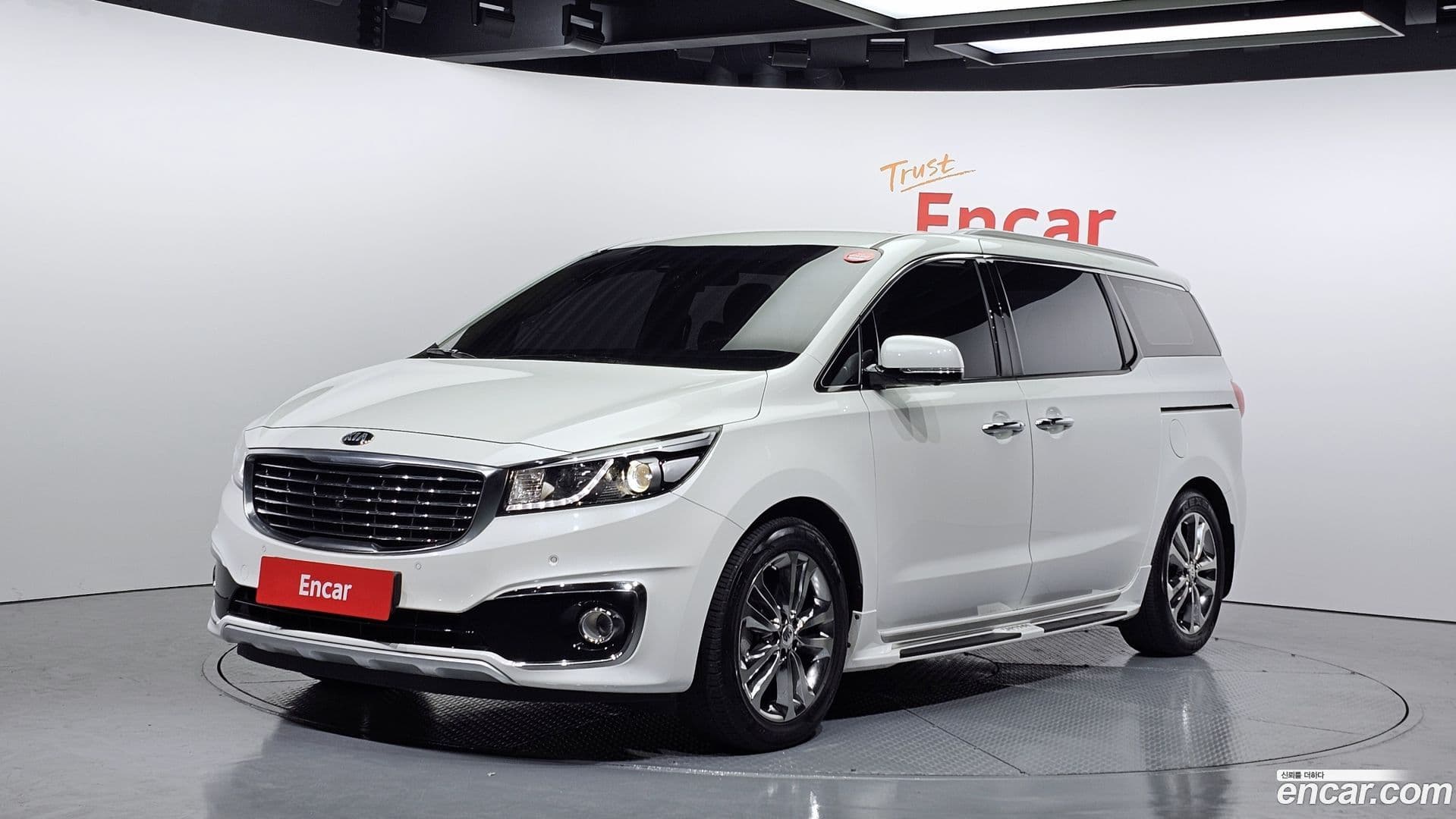 Main__Slider__Photo:Canival Kia 2016.0-0