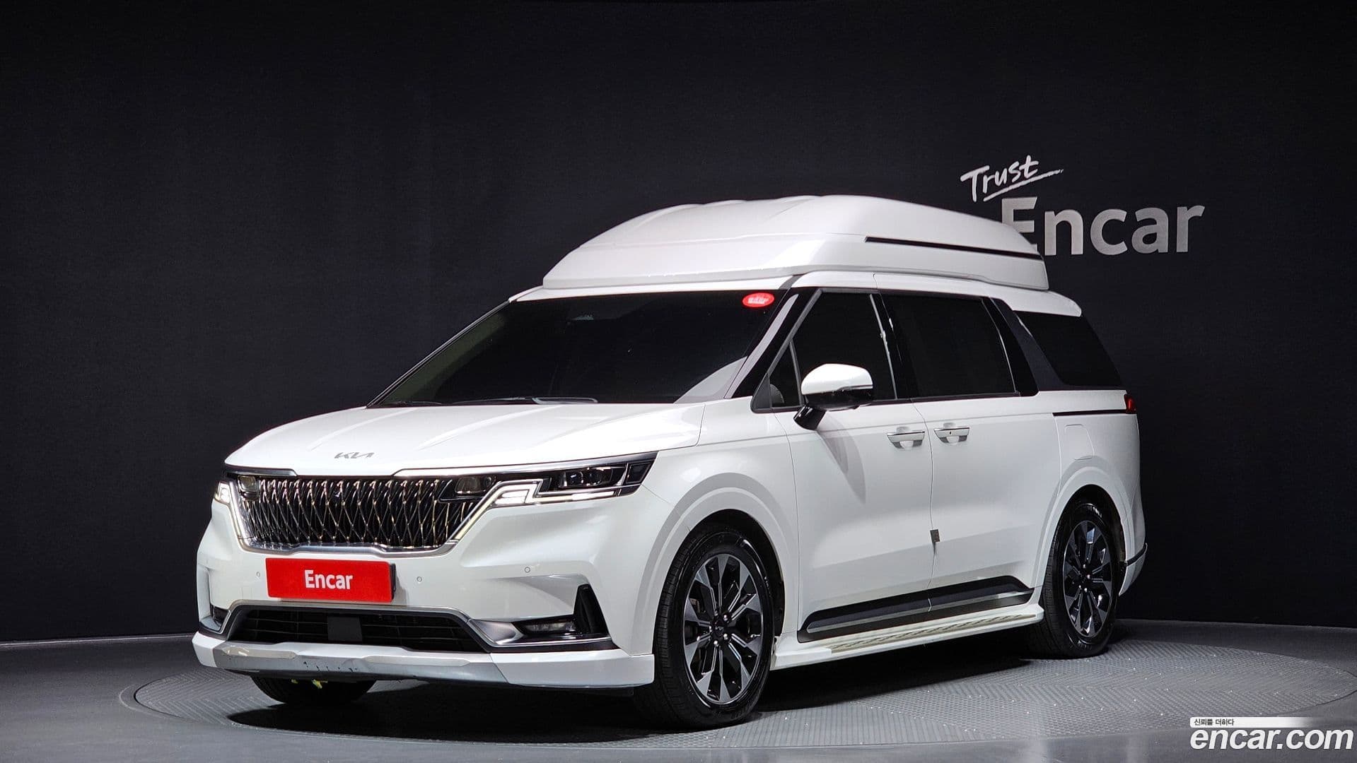 Main__Slider__Photo:Canival Kia 2021.5-0