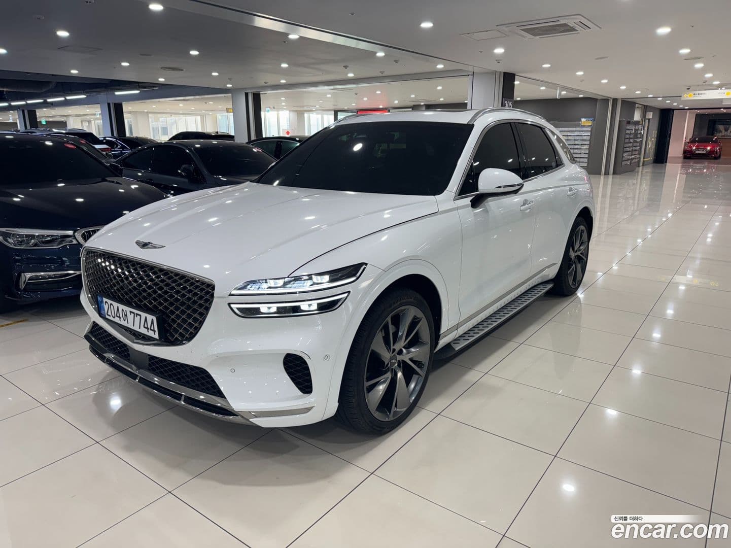 Main__Slider__Photo:GV70 Genesis 2021.9-0