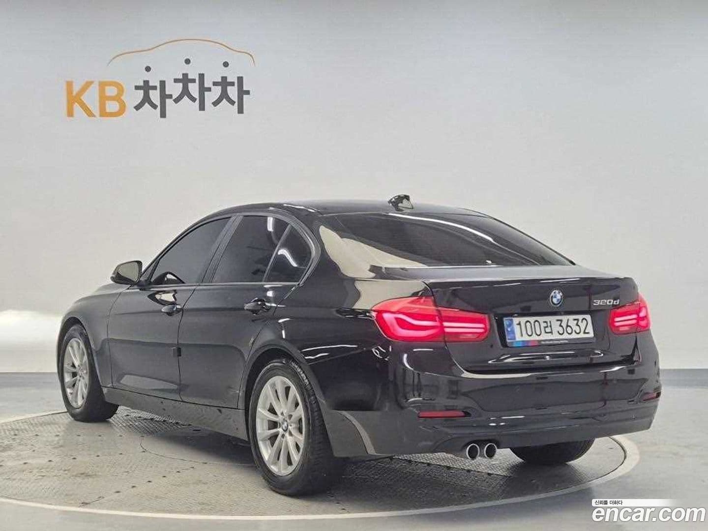Main__Slider__Photo:3-Series BMW 2017.0-0