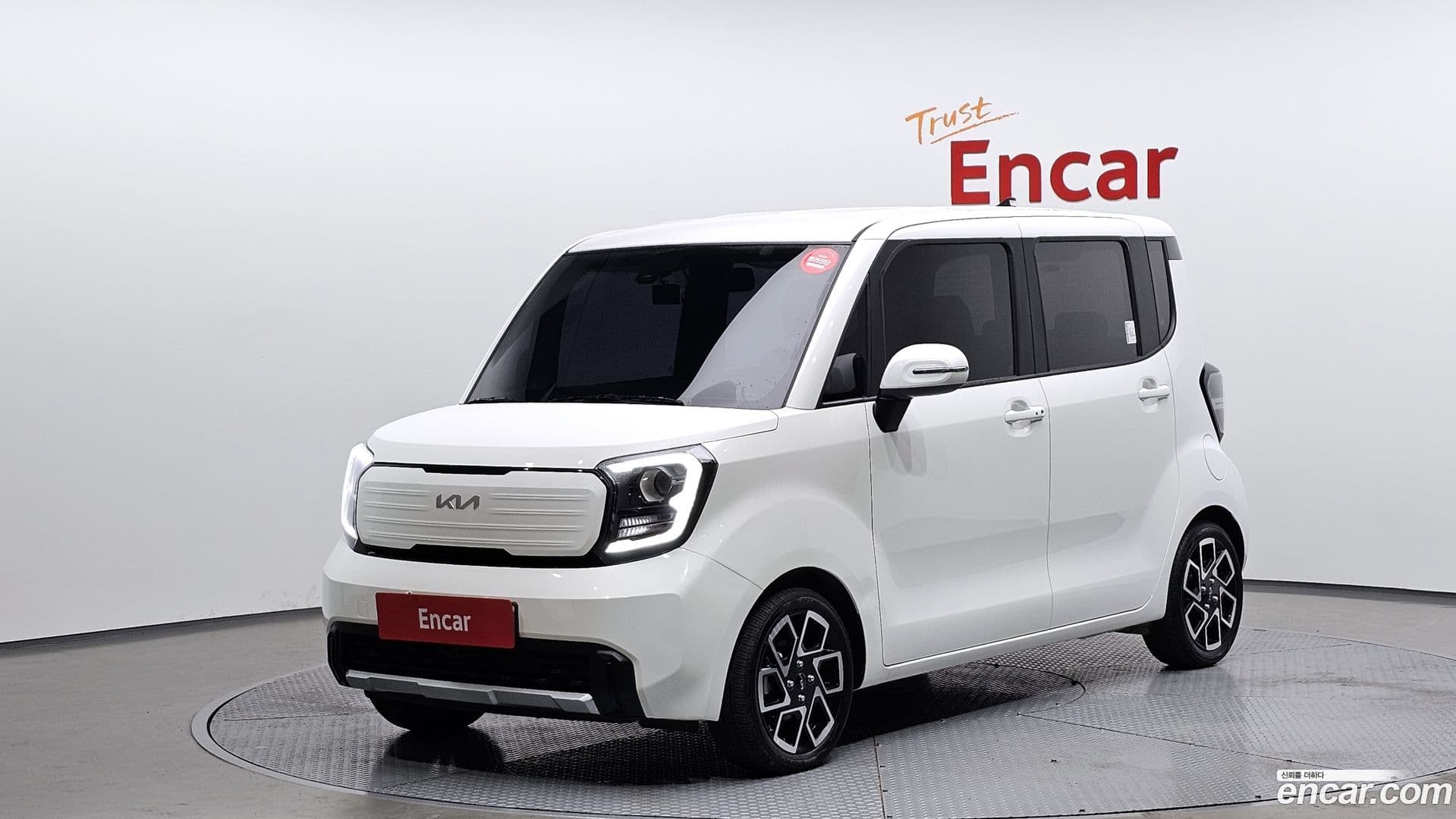 Main__Slider__Photo:RAY Kia 2024.6-0