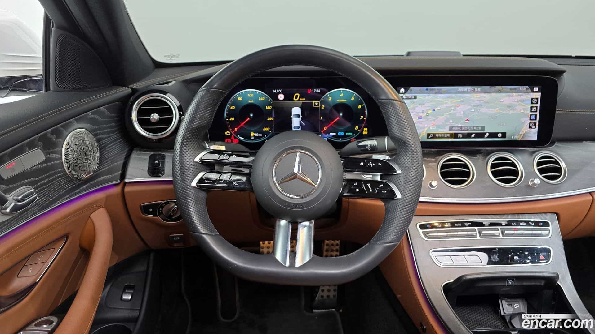 E-Class Mercedes-Benz 2021.3-OPTION-017