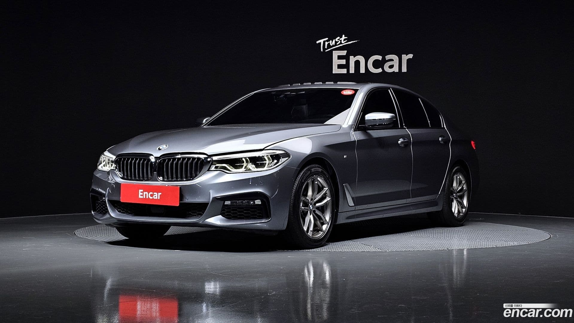 Main__Slider__Photo:5-Series BMW 2018.11-0