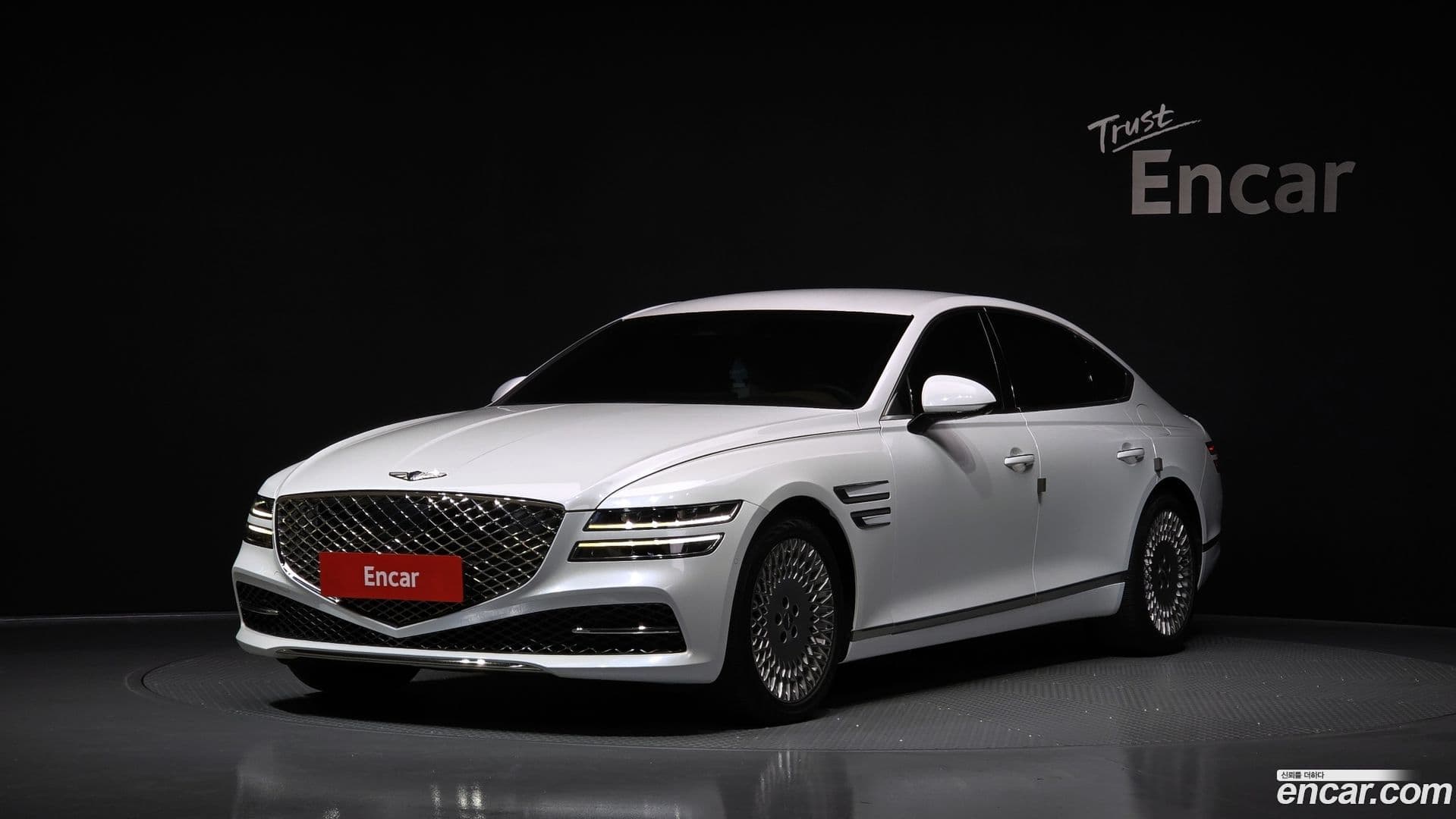 Main__Slider__Photo:G80 Genesis 2023.7-0