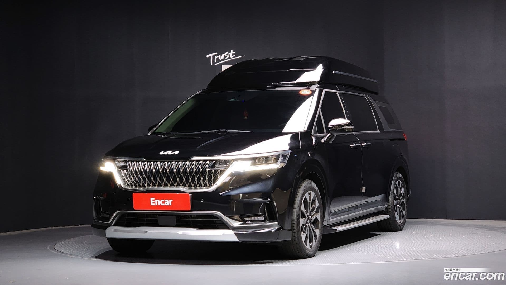 Main__Slider__Photo:Canival Kia 2023.7-0