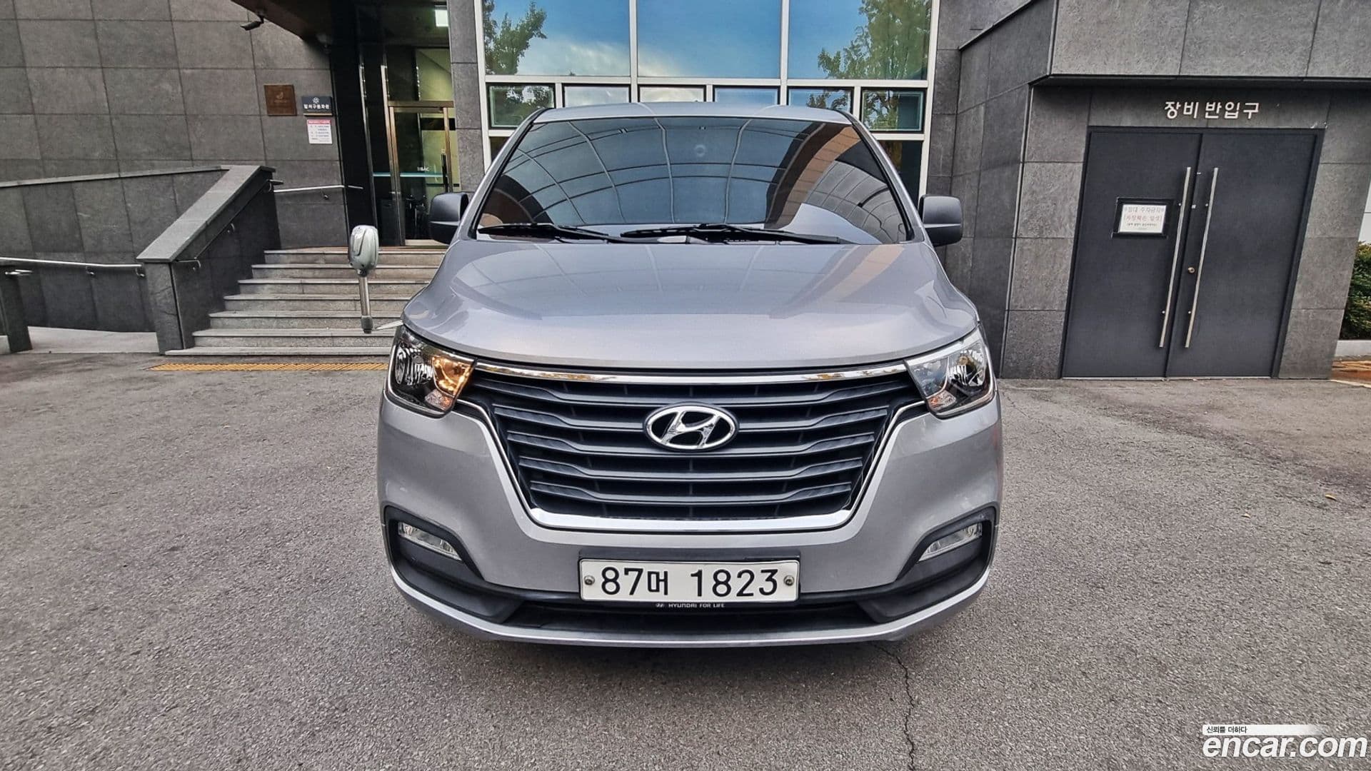 Main__Slider__Photo:Starex Hyundai 2019.0-0