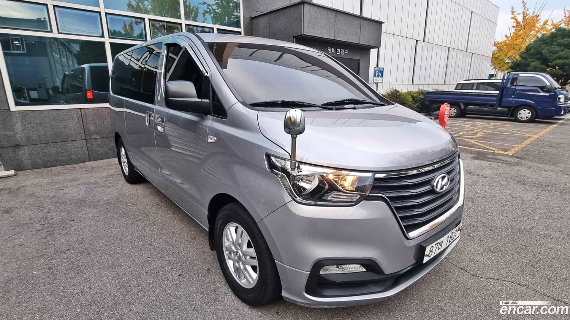 Starex Hyundai 2019.0-OUTER-003