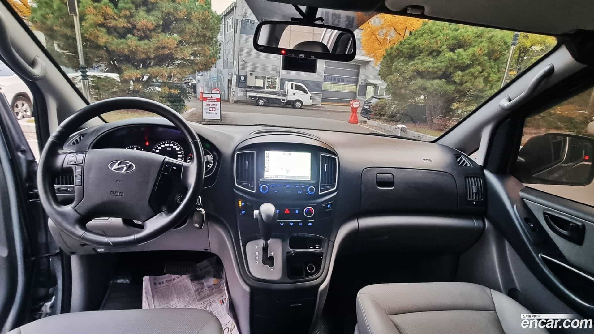 Starex Hyundai 2019.0-INNER-007