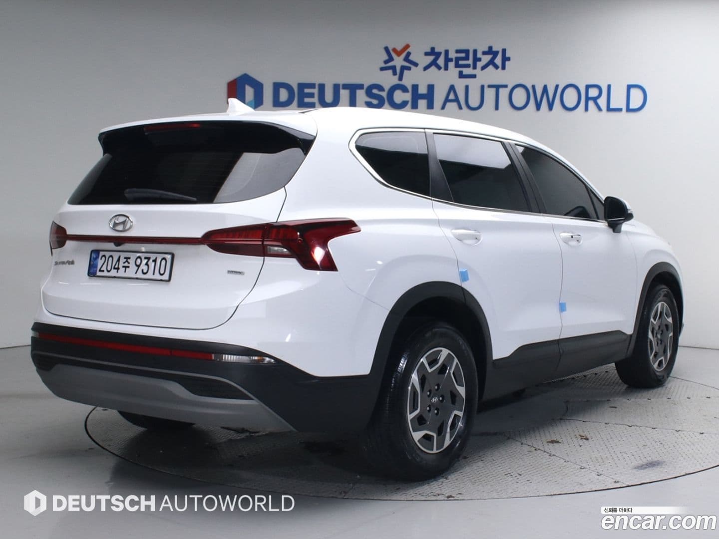 Main__Slider__Photo:Santafe Hyundai 2021.6-0