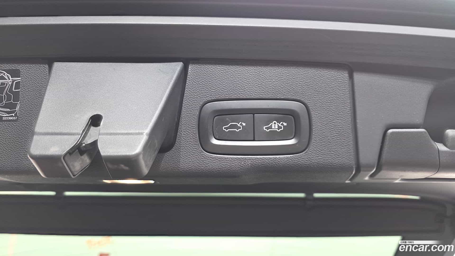 XC60 Volvo 2021.3-OPTION-024