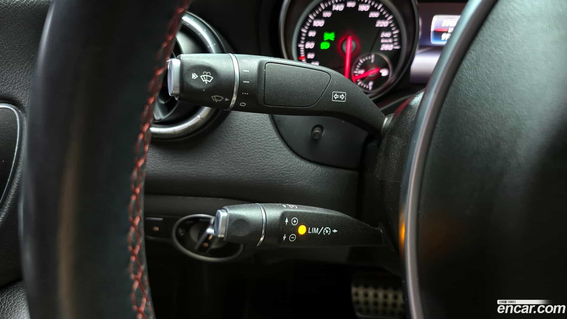 CLA-Class Mercedes-Benz 2018.6-OPTION-022