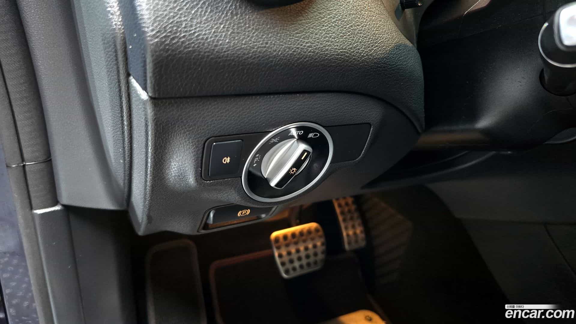 CLA-Class Mercedes-Benz 2018.6-OPTION-023