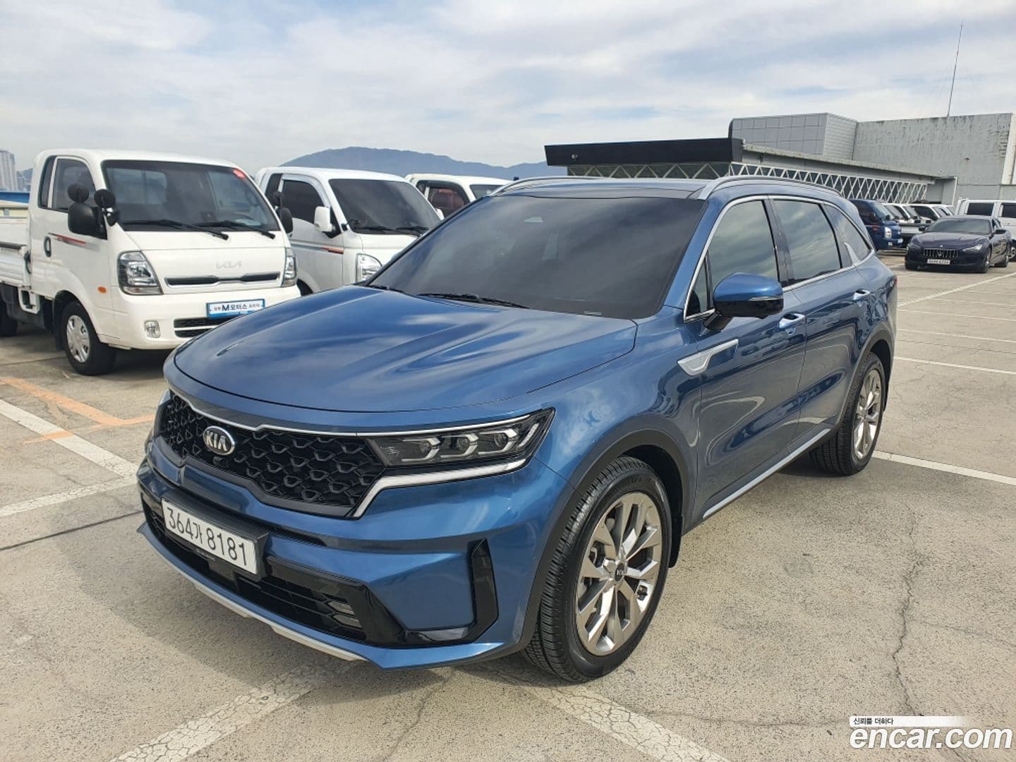 Main__Slider__Photo:Sorento Kia 2020.10-0