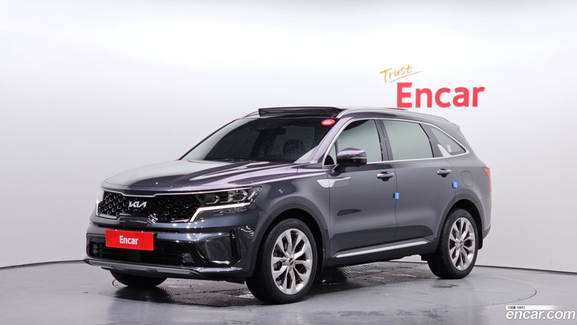 Main__Slider__Photo:Sorento Kia 2022.6-0