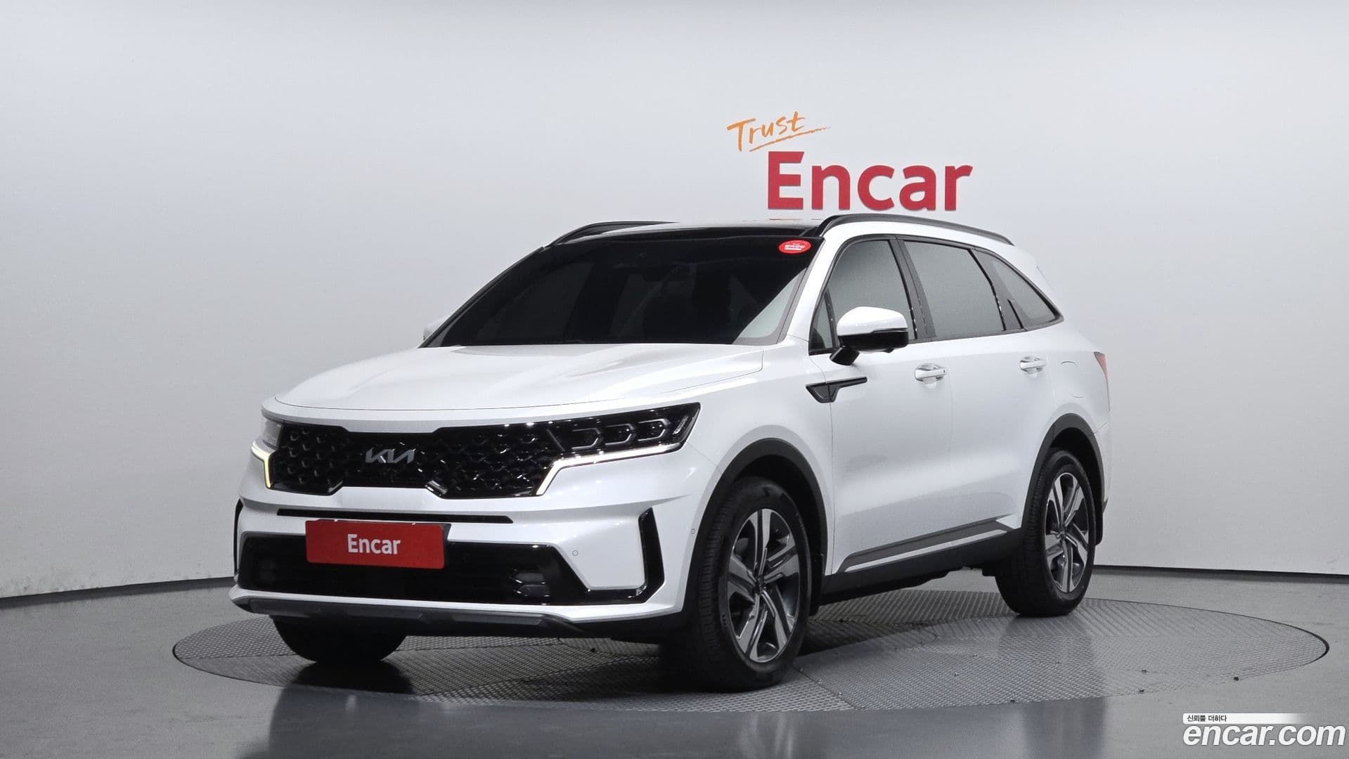 Main__Slider__Photo:Sorento Kia 2022.8-0
