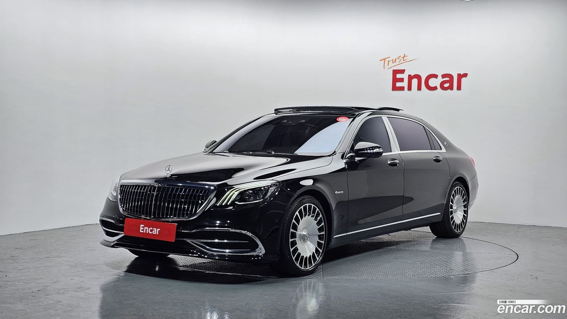 Main__Slider__Photo:S-Class Mercedes-Benz 2019.3-0