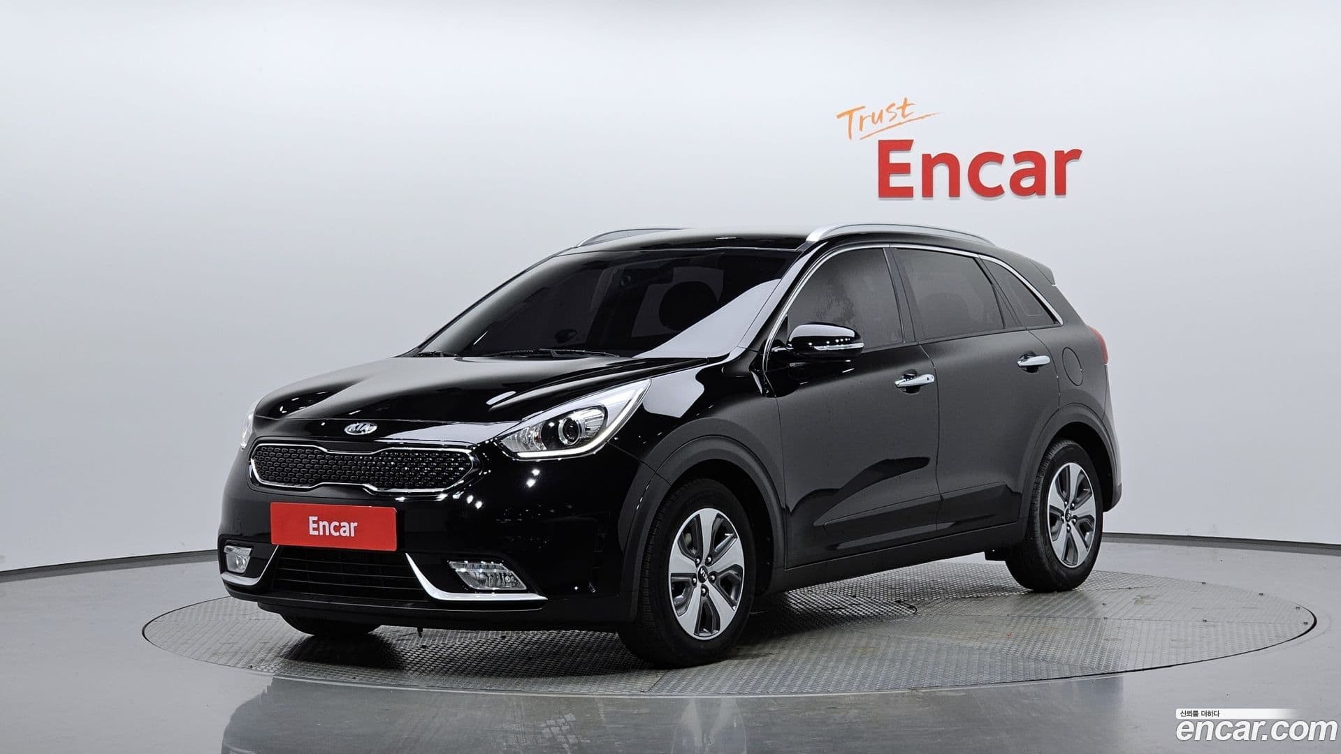 Main__Slider__Photo:Niro Kia 2018.7-0