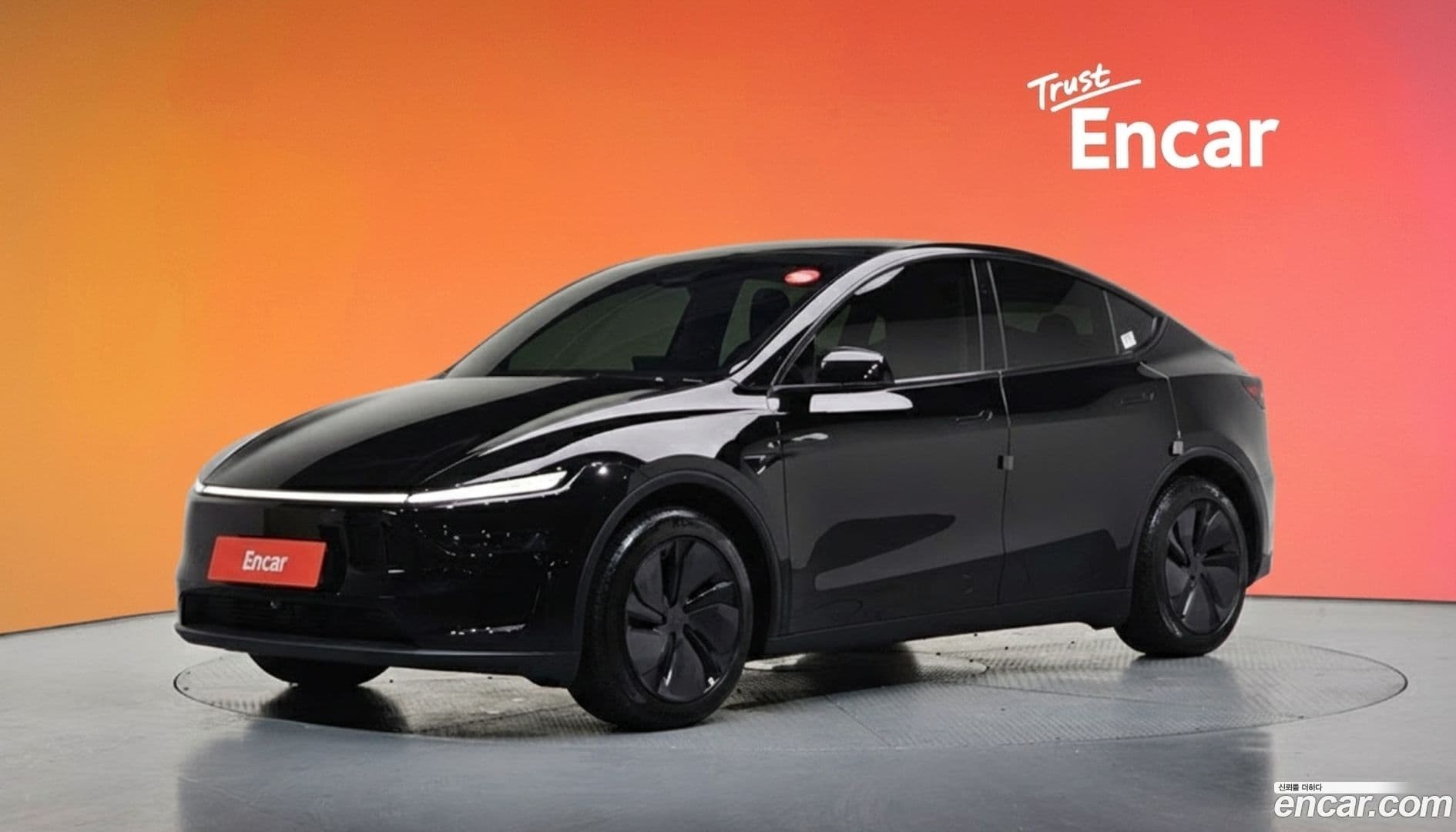 Main__Slider__Photo:Model Y Tesla 2025.6-0