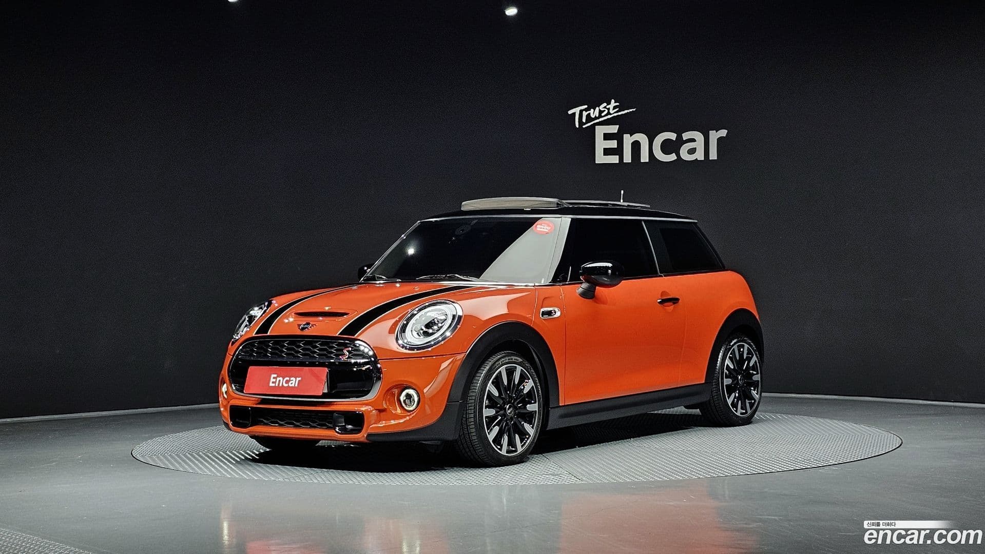 Main__Slider__Photo:Cooper Mini 2020.7-0