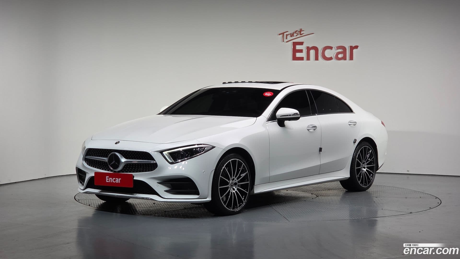 Main__Slider__Photo:CLS-Class Mercedes-Benz 2021.7-0