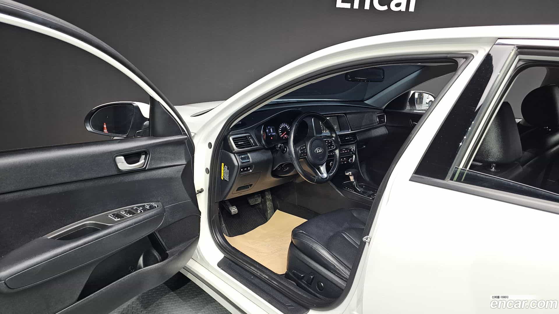 K5 Kia 2017.2-INNER-010