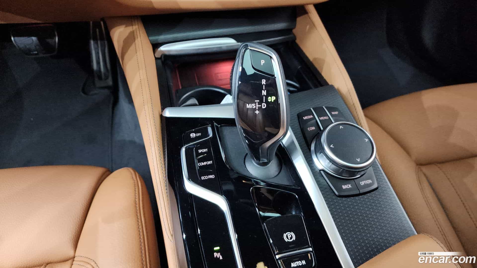 5-Series BMW 2023.0-INNER-9