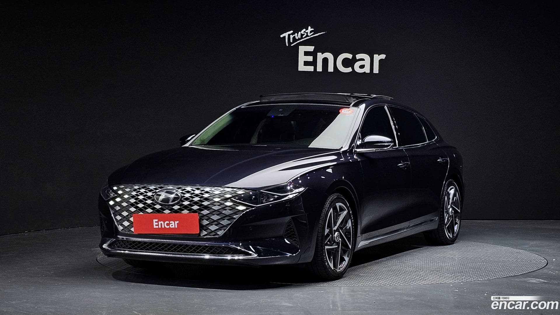 Main__Slider__Photo:Grandeur Hyundai 2020.3-0