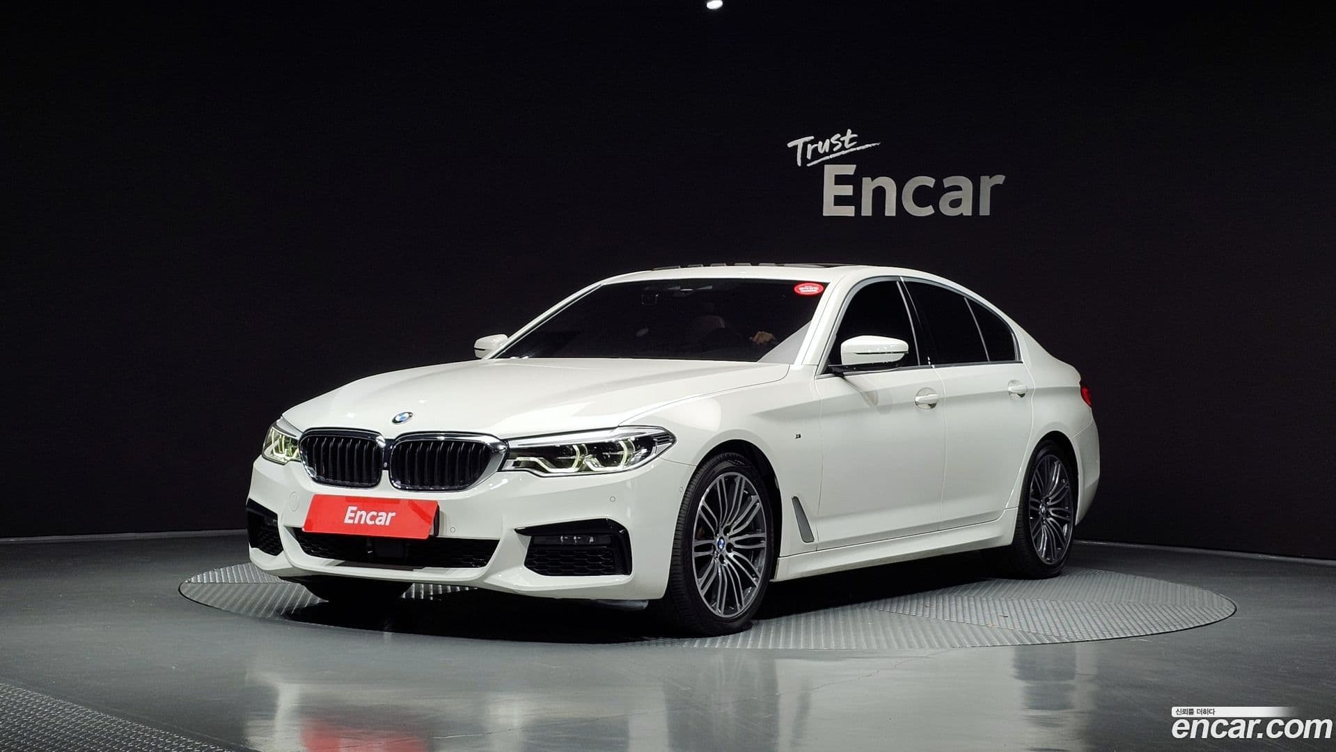 Main__Slider__Photo:5-Series BMW 2020.6-0
