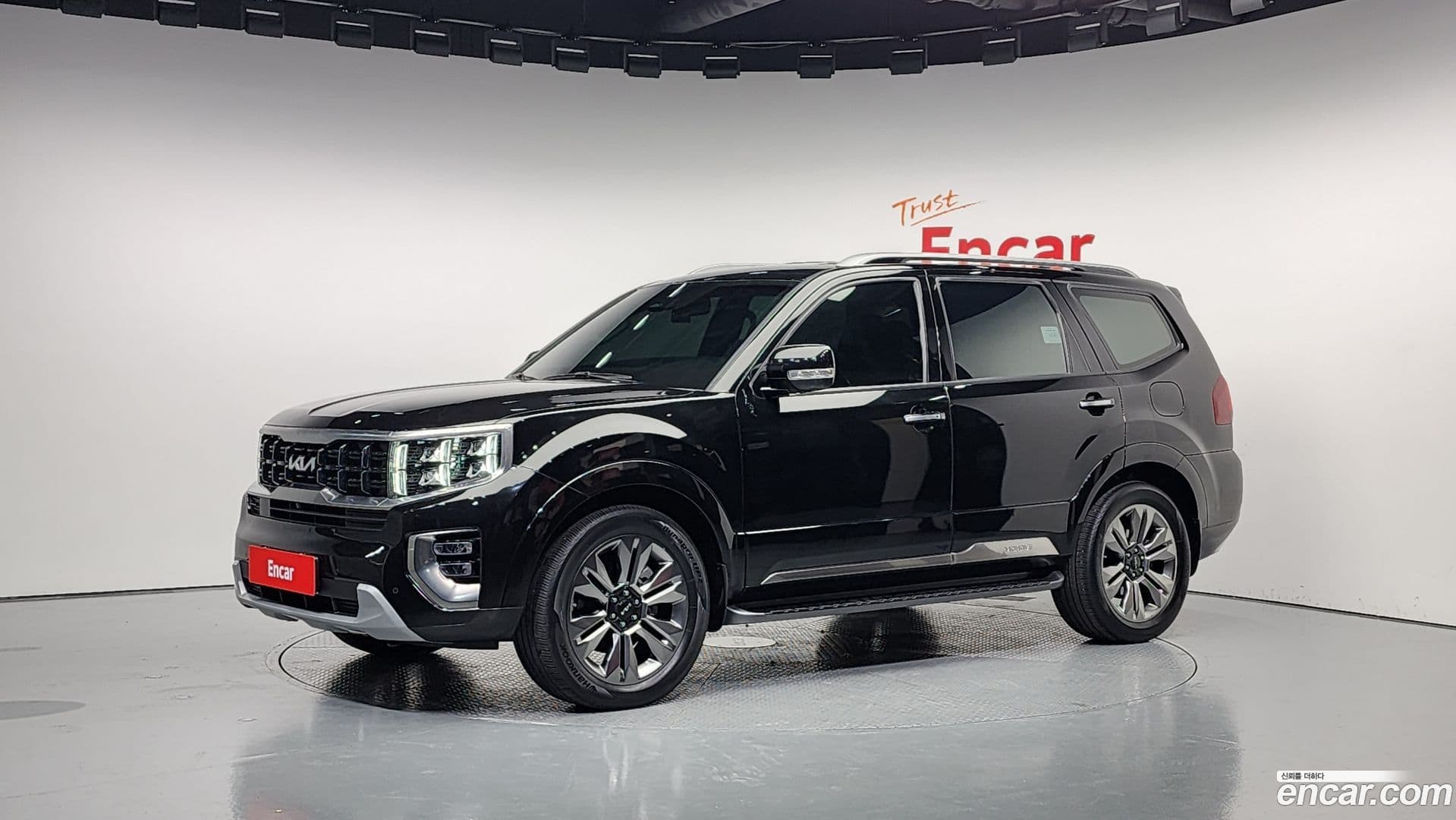 Main__Slider__Photo:Mohave Kia 2022.8-0
