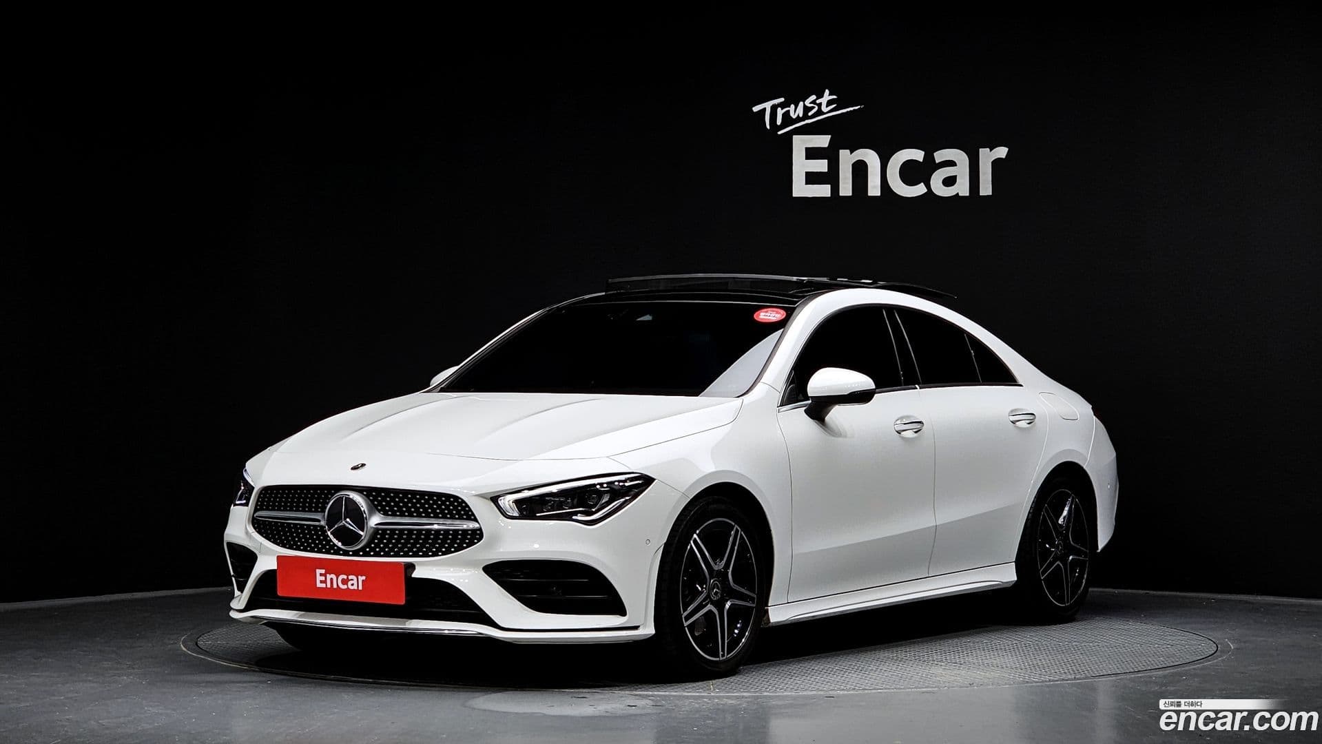 Main__Slider__Photo:CLA-Class Mercedes-Benz 2020.10-0