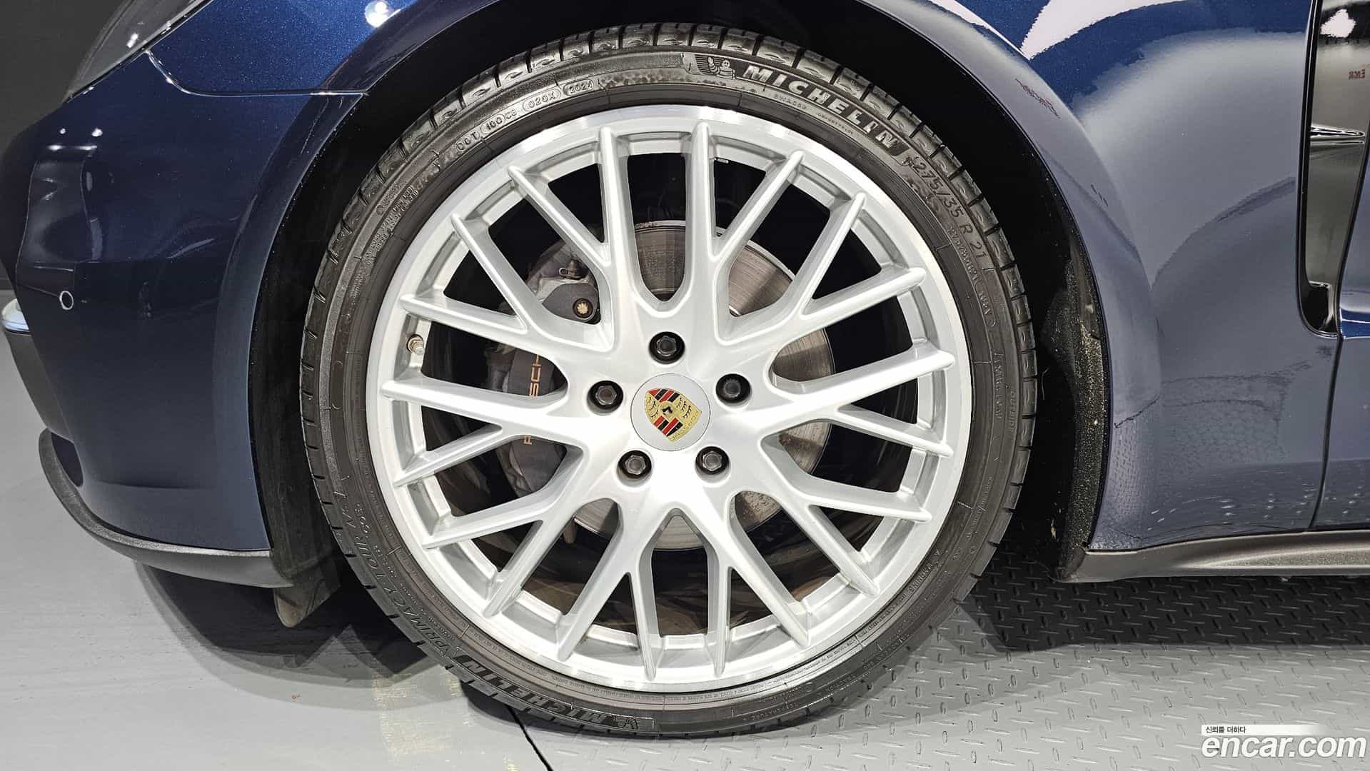 Panamera Porsche 2020.4-OUTER-5