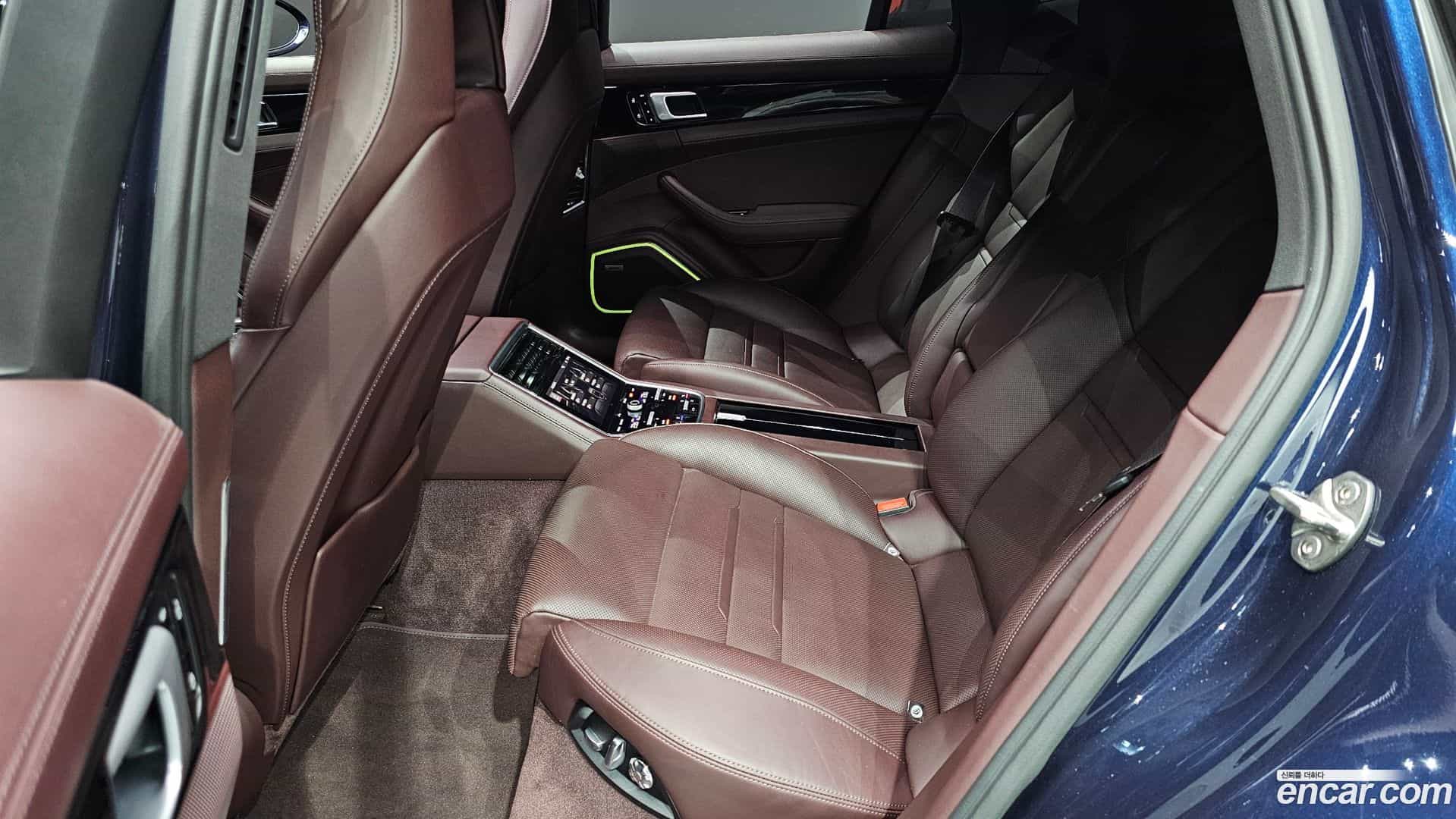 Panamera Porsche 2020.4-OPTION-16
