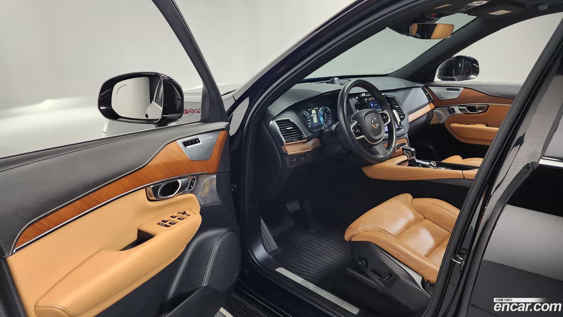 XC90 Volvo 2018.5-INNER-10