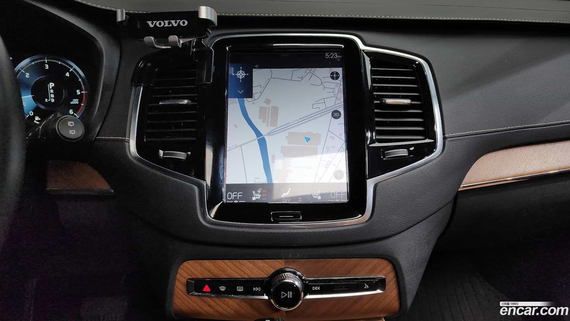 XC90 Volvo 2018.5-OPTION-19