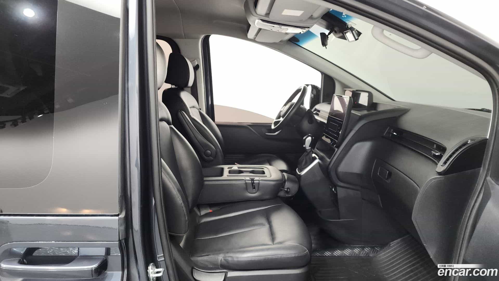 Staria Hyundai 2021.9-OPTION-15