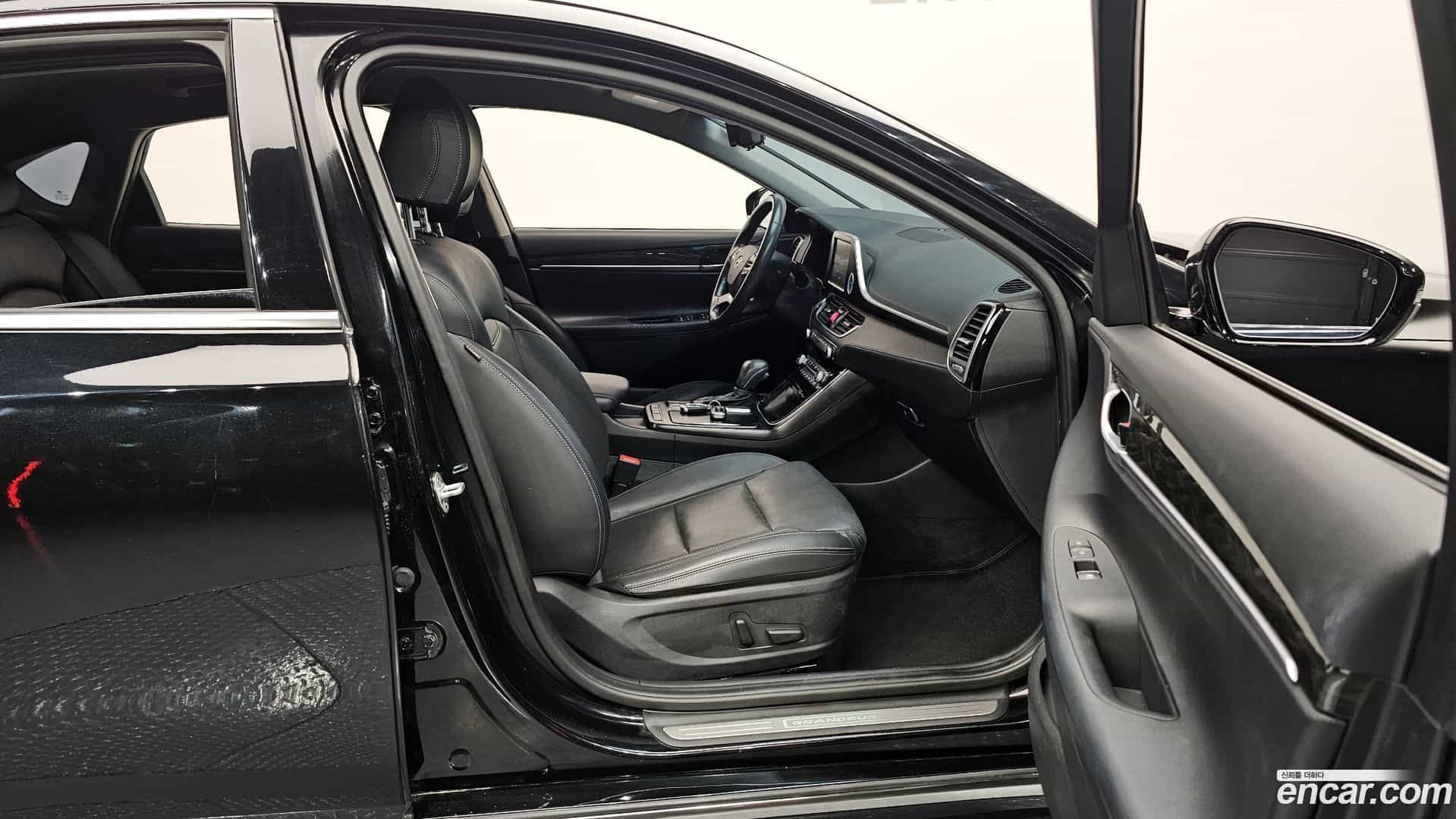 Grandeur Hyundai 2017.4-OPTION-16