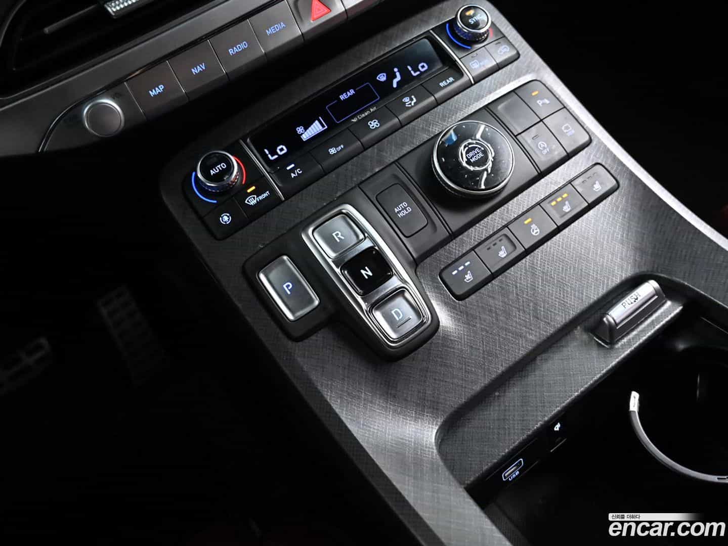 Palisade Hyundai 2020.4-INNER-009