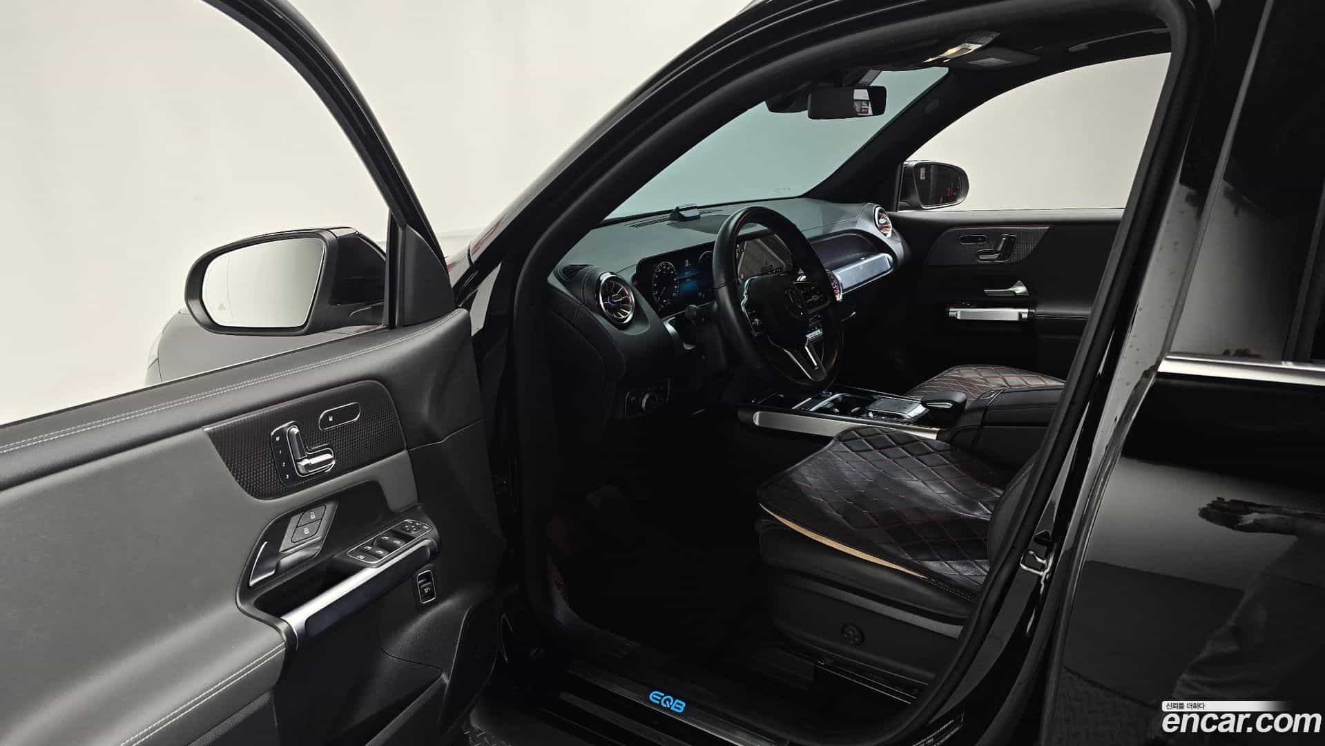 EQB Mercedes-Benz 2023.5-INNER-010