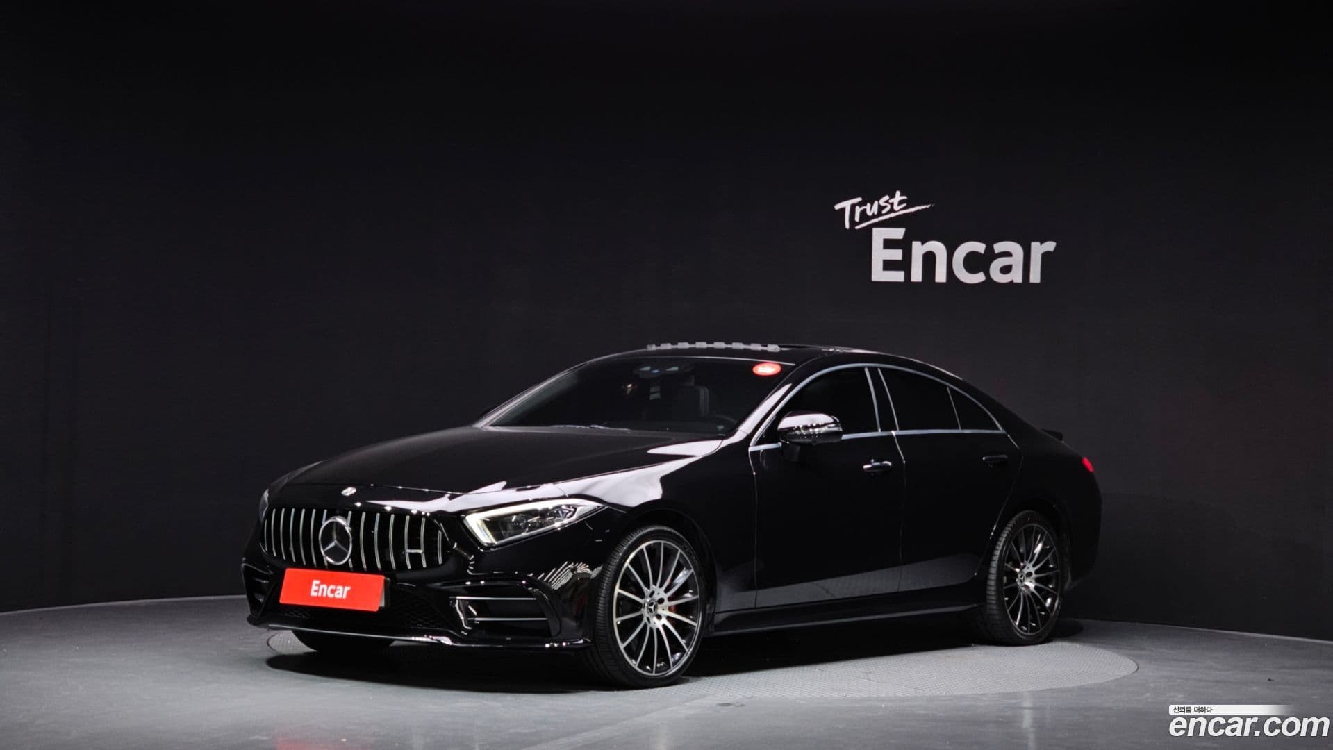 Main__Slider__Photo:CLS-Class Mercedes-Benz 2018.10-0