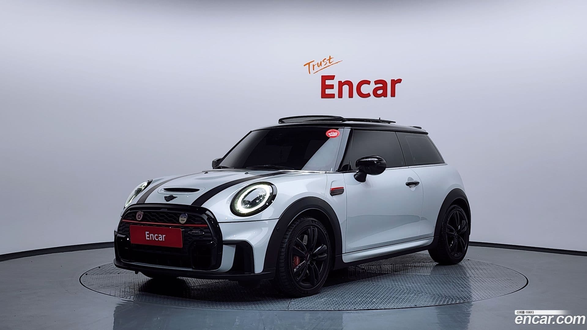 Main__Slider__Photo:Cooper Mini 2021.10-0