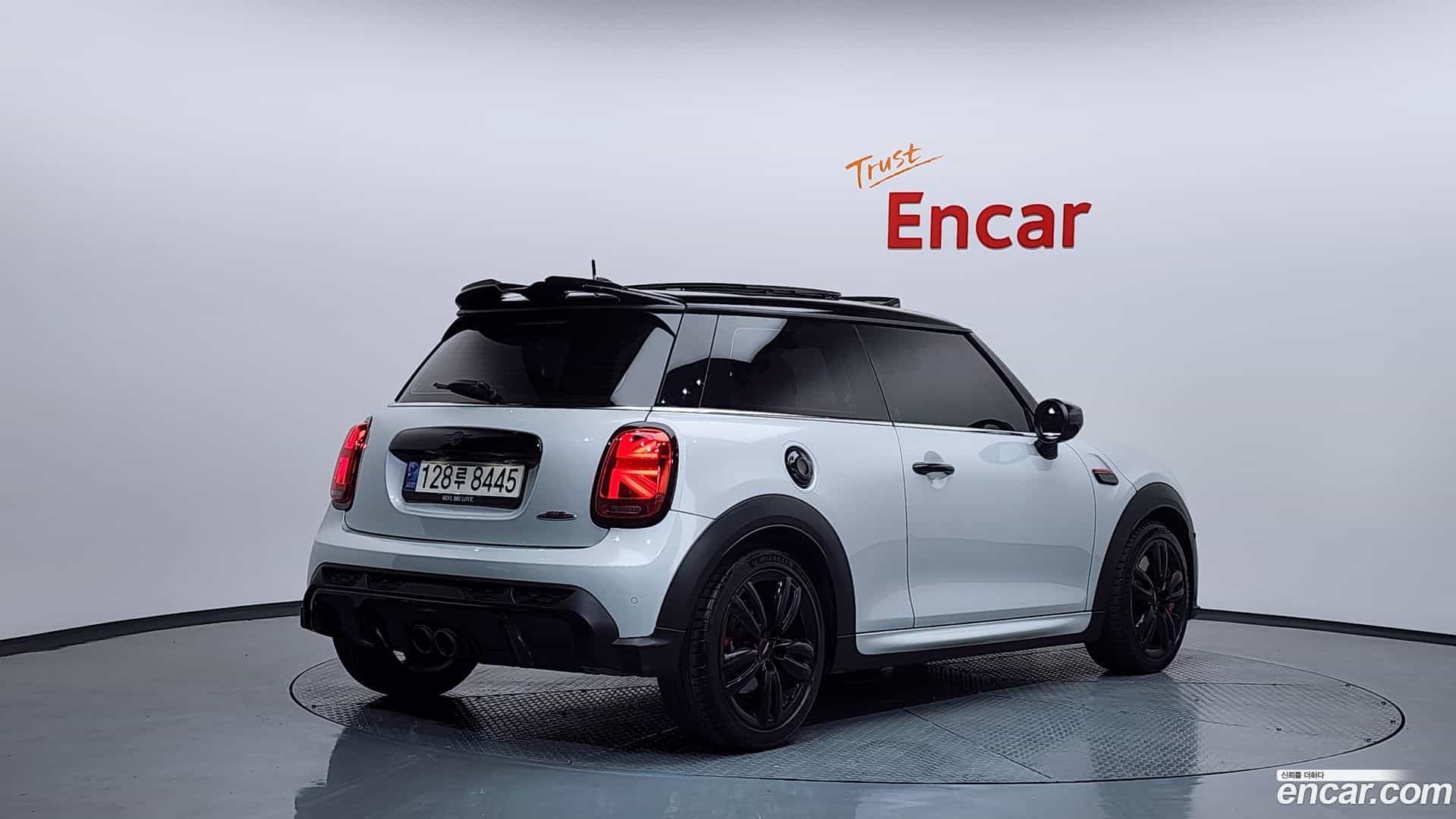 Cooper Mini 2021.10-OUTER-2