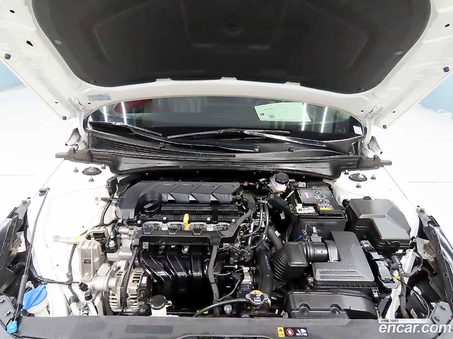 AVANTE Hyundai 2021.2-INNER-6
