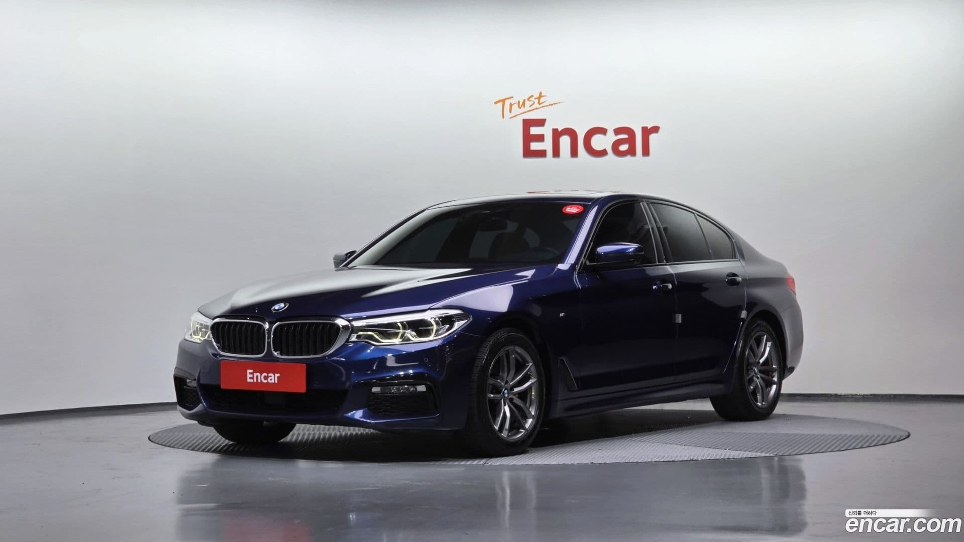 Main__Slider__Photo:5-Series BMW 2017.6-0