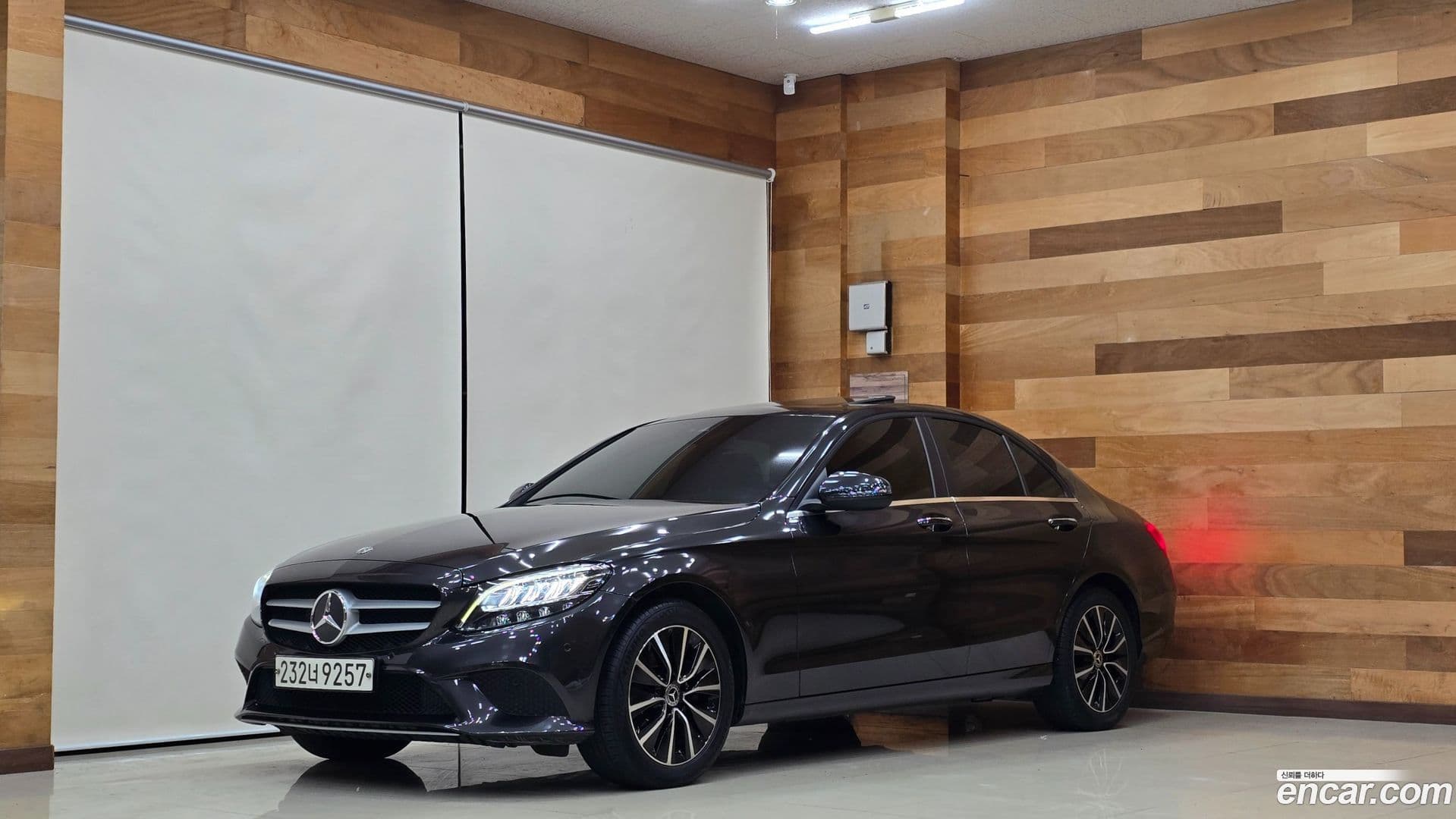 Main__Slider__Photo:C-Class Mercedes-Benz 2020.2-0