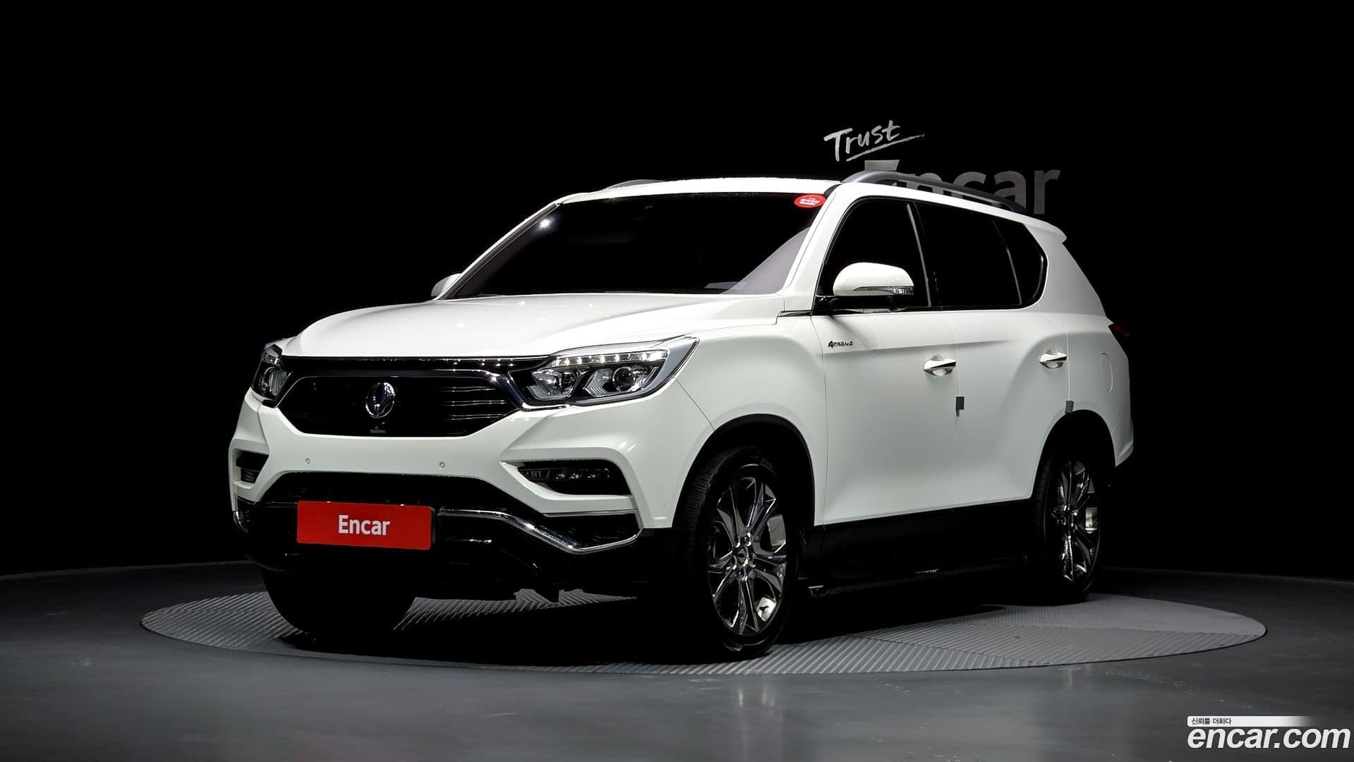 Main__Slider__Photo:Rexton KG Mobility 2018.0-0