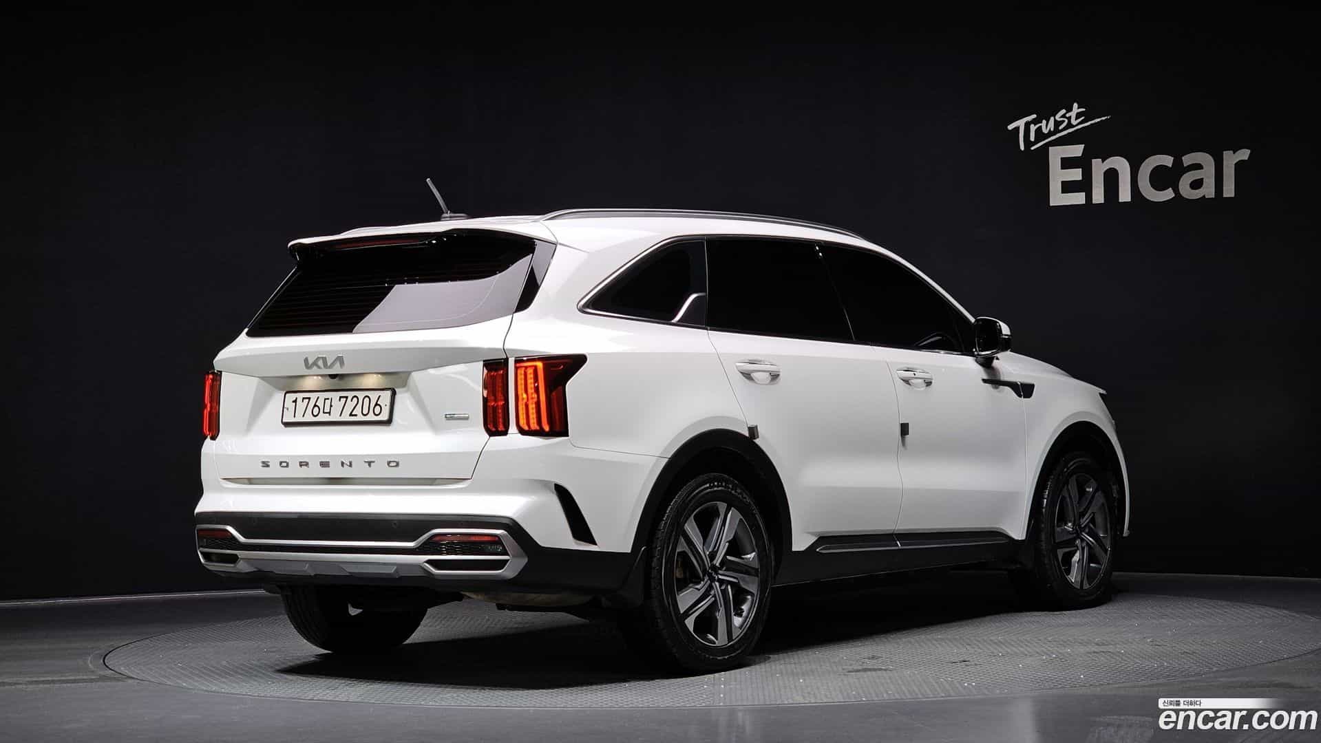 Sorento Kia 2022.3-OUTER-2