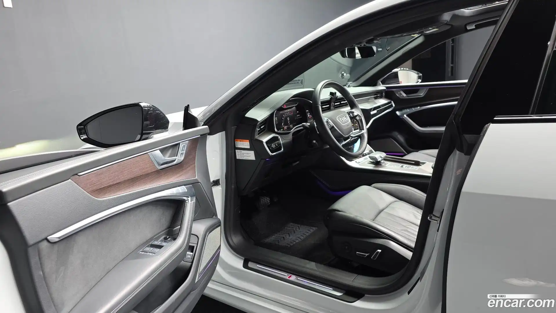 A7 Audi 2022.5-INNER-010