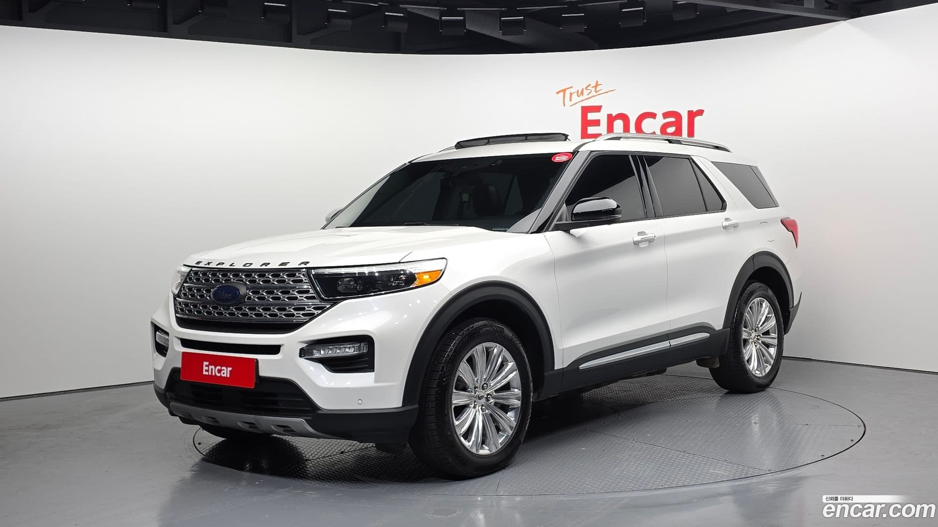 Main__Slider__Photo:Explorer Ford 2022.6-0