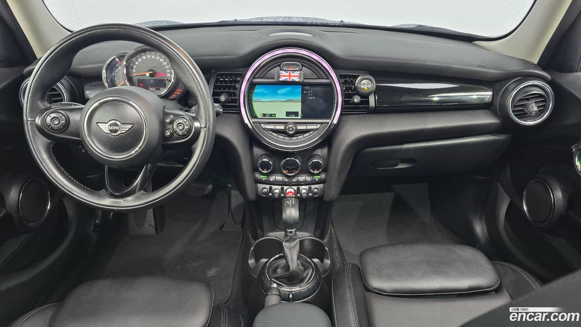 Cooper Mini 2017.0-INNER-007